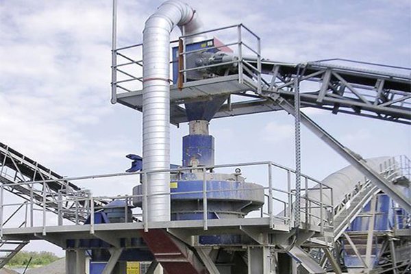 贵州立轴反击式制砂生产线如何解决砂料颗粒形状难题