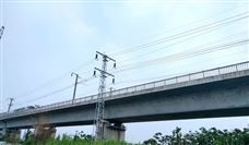 全自动化轨道式龙门起重机大单签订，助力智慧绿色港口升级