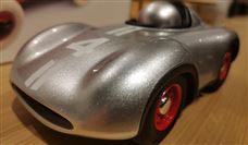 奇瑞新能源战略升级 自游家服务停止 特斯拉赛博充发布